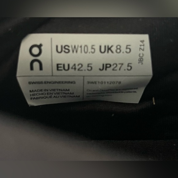 On Running Cloudmonster 2 - W 10.5 - mineral/aloe - New w/box - Picture 5 of 8